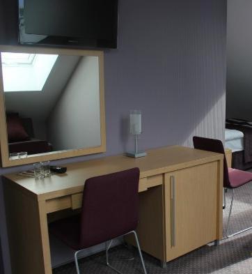 Hotel Pod Zlota Korona Opole Szoba fotó